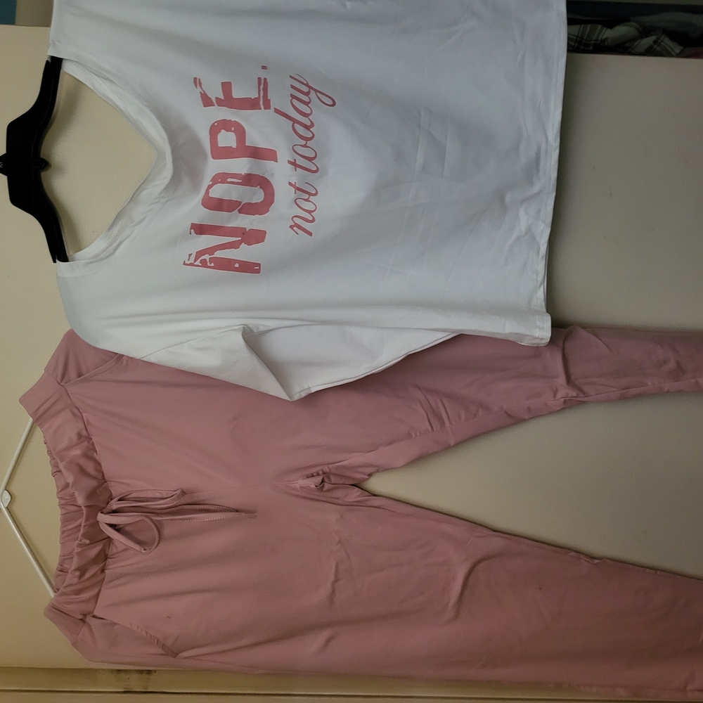 Comfy Pink Lounge Set